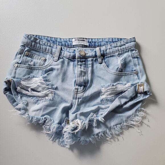 One Teaspoon Bandits Shorts Womens 26 Distressed Denim Frayed Hem Relaxed Fit - Picture 1 of 9